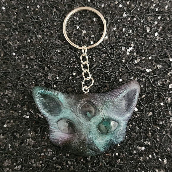 Resin 3 Eyed Cat Keychain - Multicolored