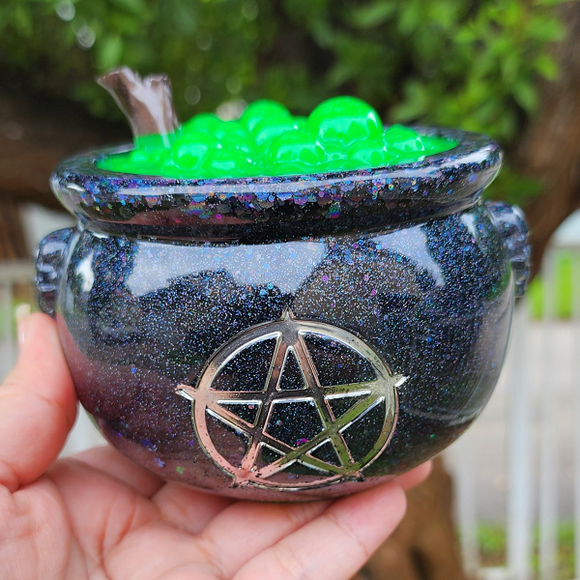 Resin Cauldron - Black Holographic with Neon Green