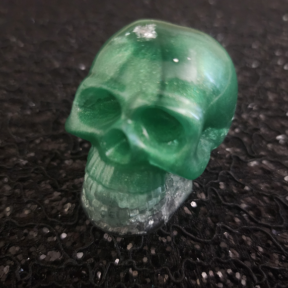 Resin Mini Skull - Green with Silver Flakies