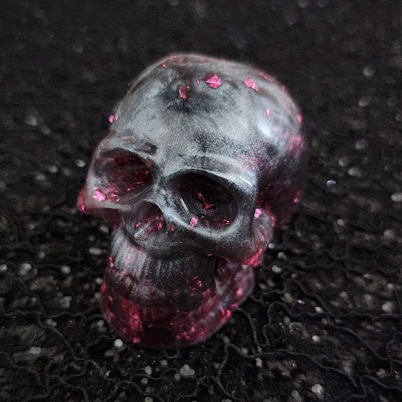 Mini Skull - Gunmetal with Pink Flakies