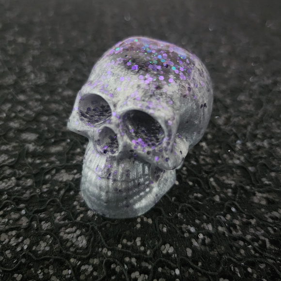 Resin Mini Skull - Silver with Purple Glitter